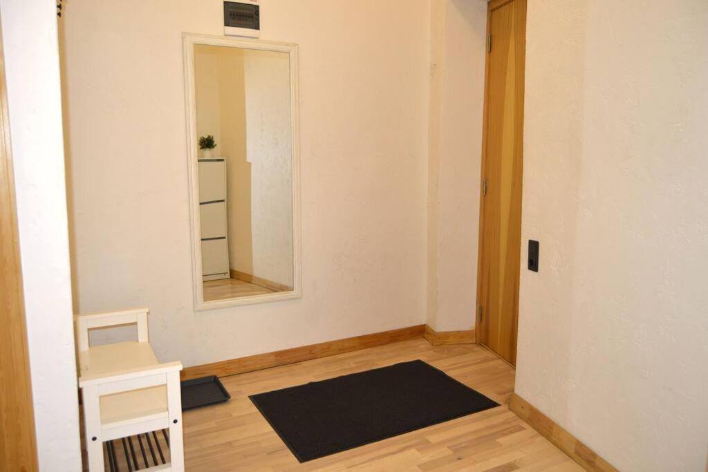Spacious Old Town Family Peachy 2 Bedrooms Apartment, Nearby The Riga Presidential Castle Bagian luar foto